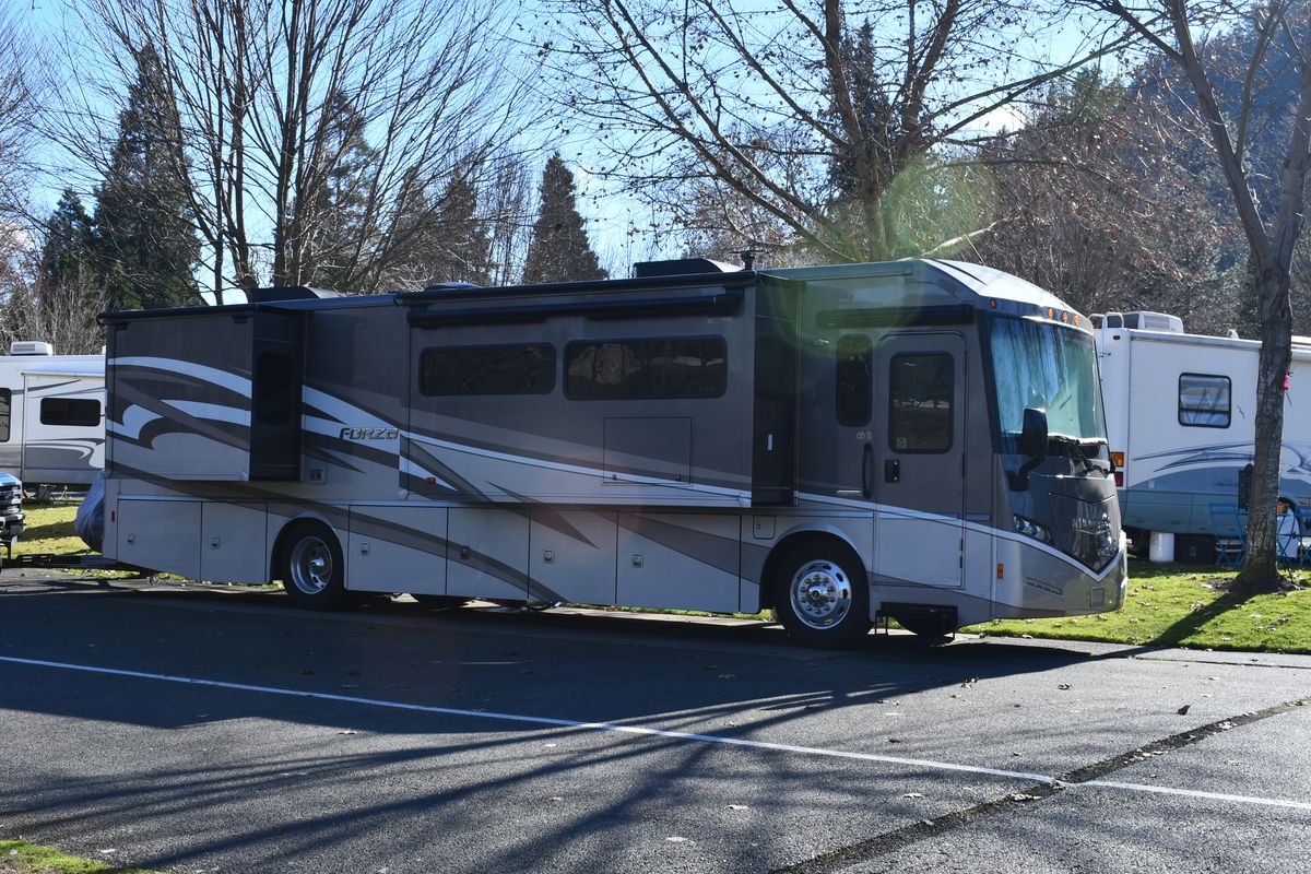 360 view of 2016 Winnebago Forza